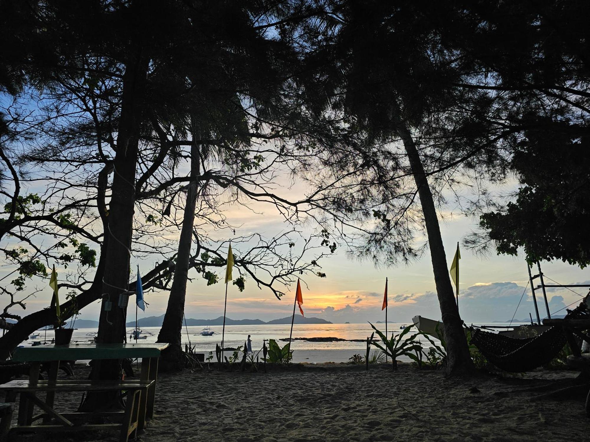 Floresitas Beach Resort El Nido Exterior foto